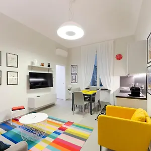Joivy Bright Flat In The Perfect Centre Of Appartamento