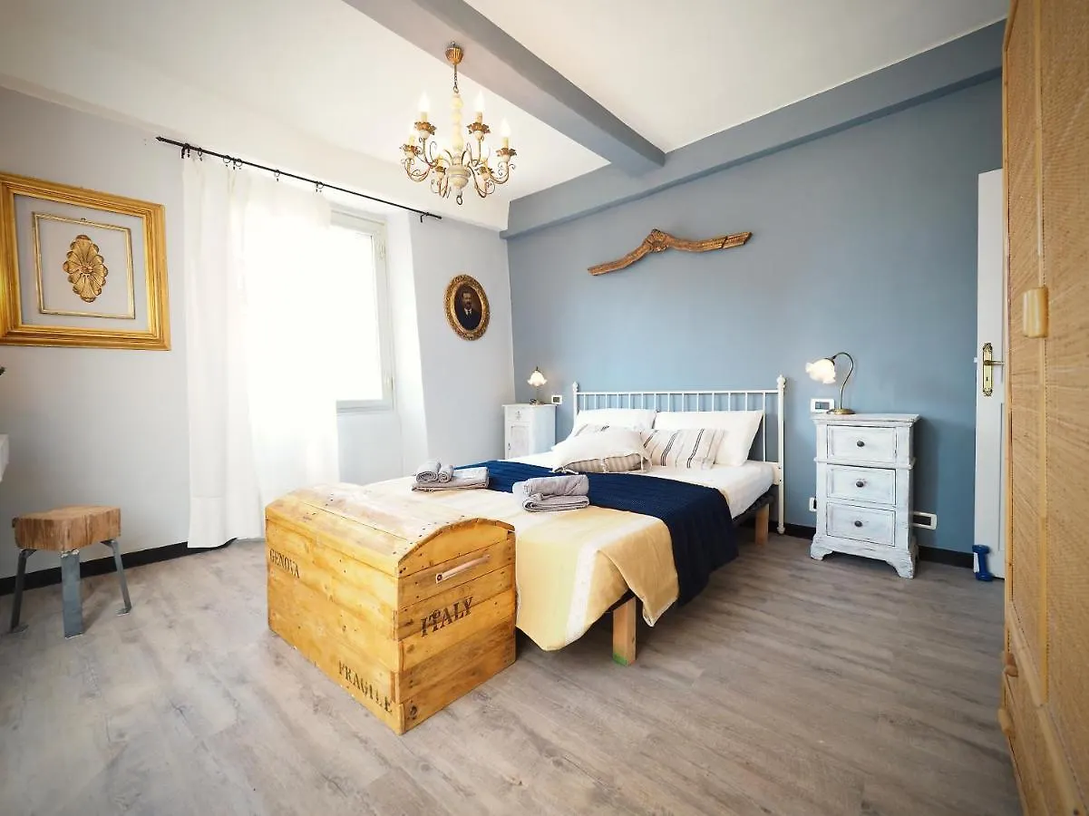 Apartment Dimora Del Carmine Acquario - Genovabnb It